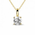 0.50 carat pendentif solitaire en or jaune avec diamant rond et quatre griffes