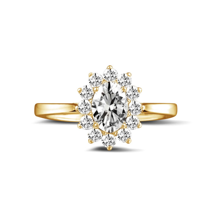 0.90 carat bague entourage en or jaune et diamant ovale