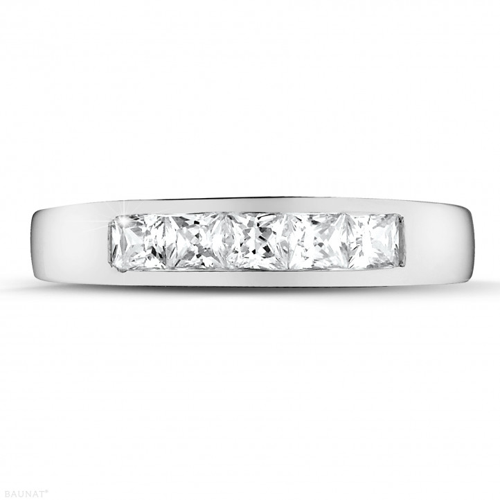 0.75 carat alliance en platine et diamants princesses