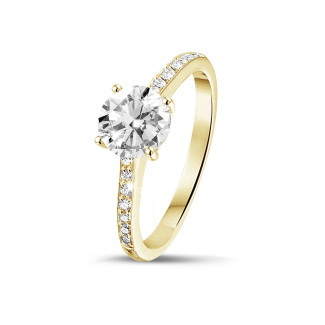 鑽石戒指 - 1.00 克拉四爪黃金單鑽戒指 - 戒托群鑲小鑽