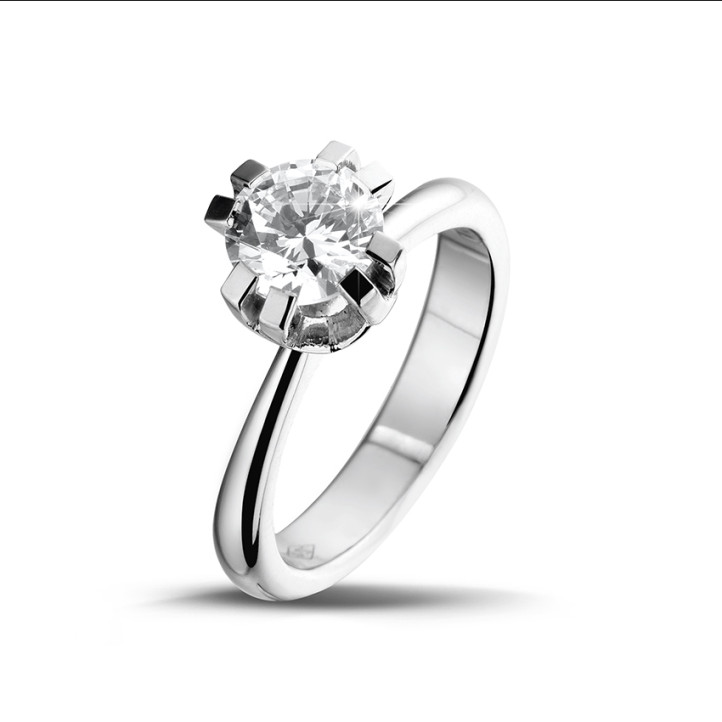 設計系列 1.50 克拉八爪白金鑽石戒指