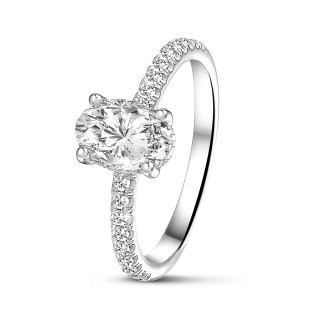 1.00克拉隱藏光橢圓形圍鑲單鑽白金戒指