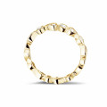 0.50克拉可疊戴黃金鑽石永恆戒指 - 梨形設計
