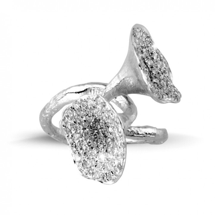 0.89 karaat diamanten design ring in wit goud