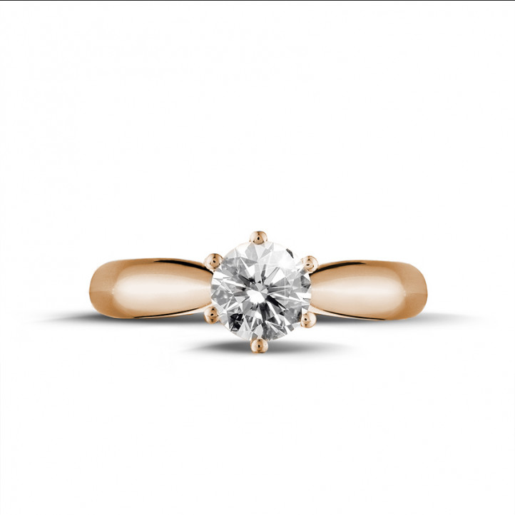 Anello con diamante solitario da 0,50 carati in oro rosso