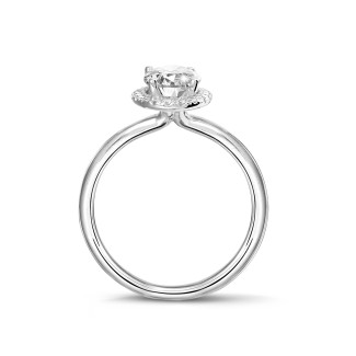 Anelli - Anello con halo da 1,00 ct in oro bianco con diamante ovale