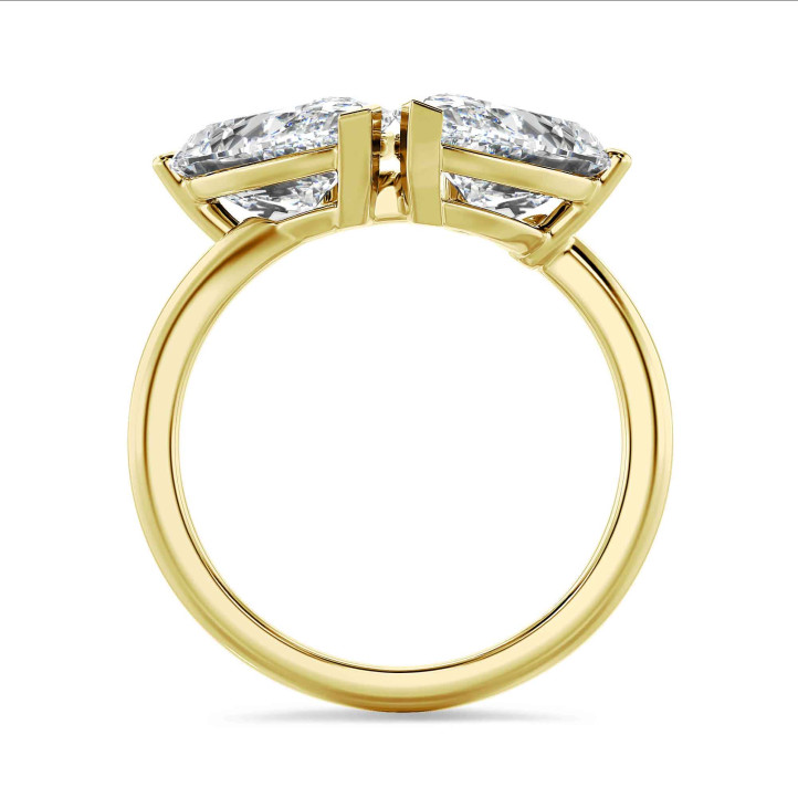 Anello Toi & Moi su misura con diamanti taglio pera