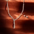 Collana da 7,00 carati in oro giallo con diamanti rotondi e marquise