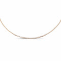Collana con diamante fine da 0,30 carati in oro rosso