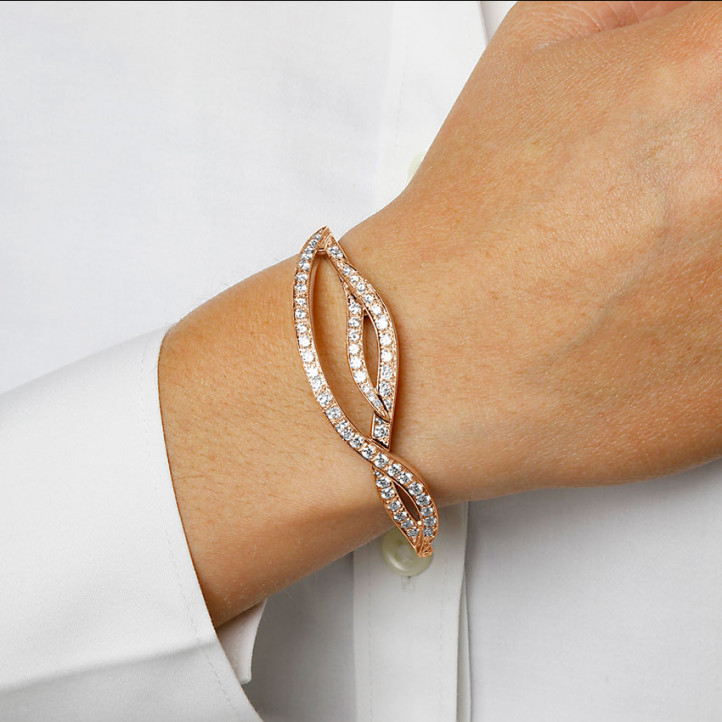 Bracciale con diamanti da 3,86 carati in oro rosso