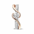 Anello solitario con diamante da 0,50 carati in oro bianco e rosso