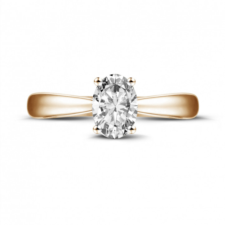 Anello solitario da 0,58 carati in oro rosso con diamante ovale
