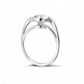 Anello solitario con diamante da 1,25 carati in oro bianco