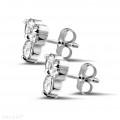 Orecchini trilogy con diamanti da 2,00 carati in oro bianco