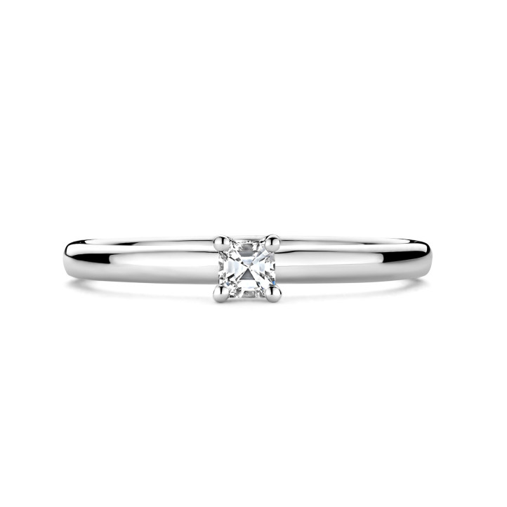 0.15 carat solitaire ring with an asscher cut diamond in white gold