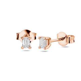 イヤリング - 0.30 carat solitaire earrings with emerald cut diamonds in red gold