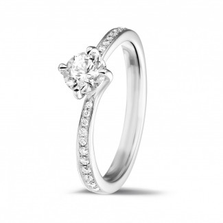 
                                                0.70 Ct