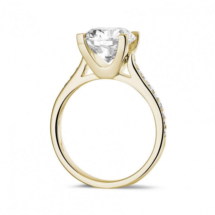 2.50캐럿 솔리테어 다이아몬드 링, 옐로우 골드, 사이드 다이아몬드 세팅