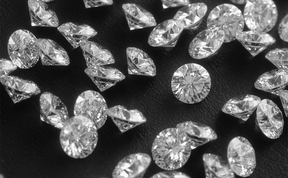 Hermosos diamantes redondos - BAUNAT