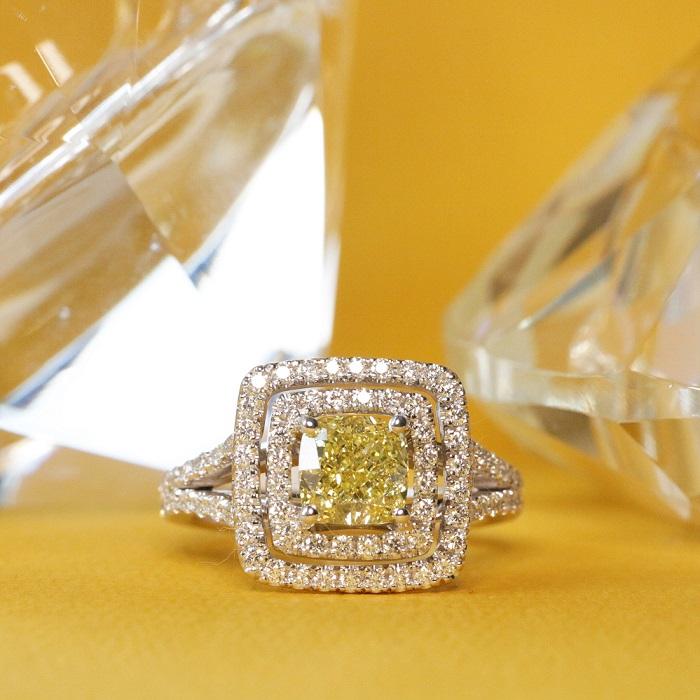 Ring met gekleurde gele diamant. - BAUNAT