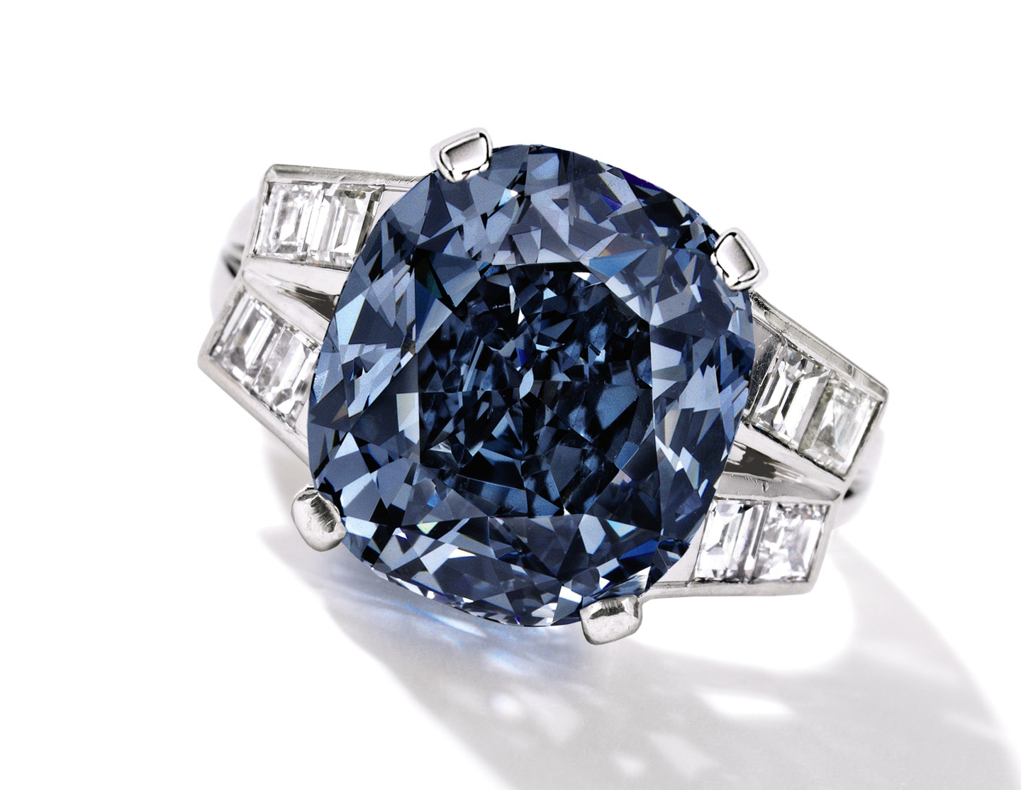 Ring met fancy blue diamant. - BAUNAT