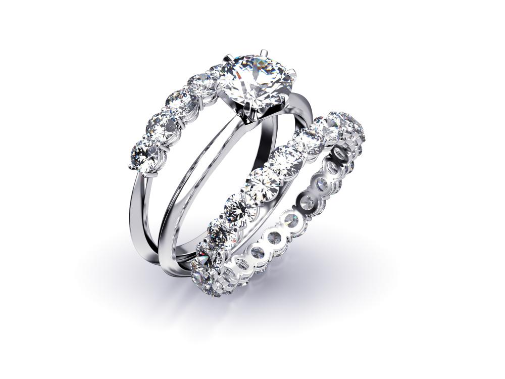 Voor de aankoop van diamanten juwelen als deze kunt u bij BAUNAT terecht.