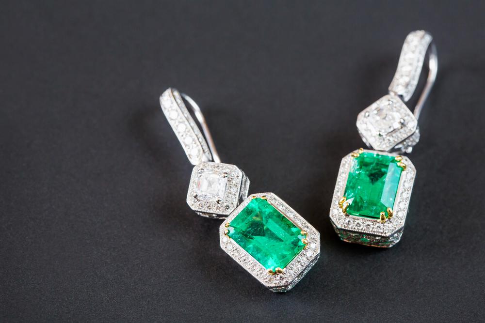 Diamanten juwelen met smaragd zijn in trek bij BAUNAT