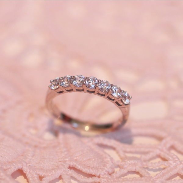 Halb besetzter Memore Diamanting von BAUNAT