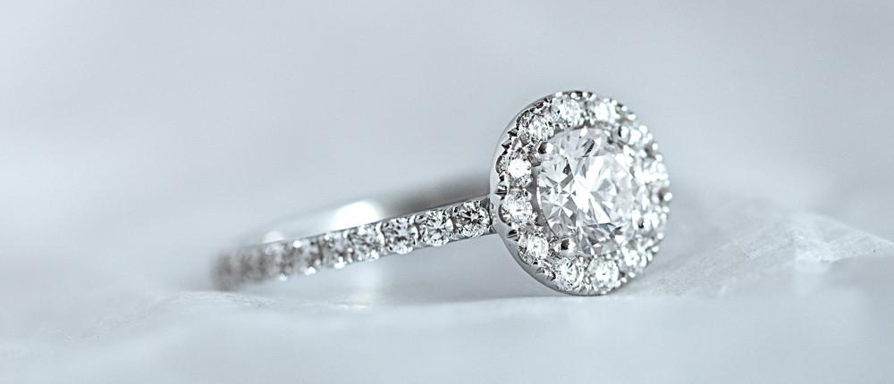 Diamanten ring aan voordelige prijs bij BAUNAT