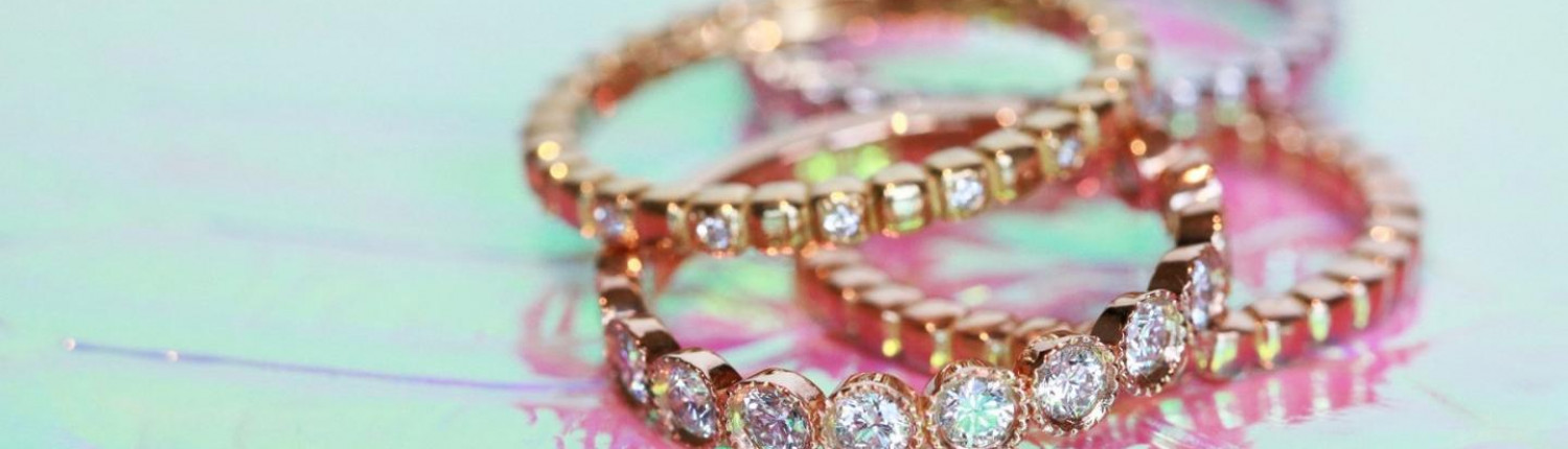 Juwelen met ethische diamanten Ontdek de collecties van BAUNAT.