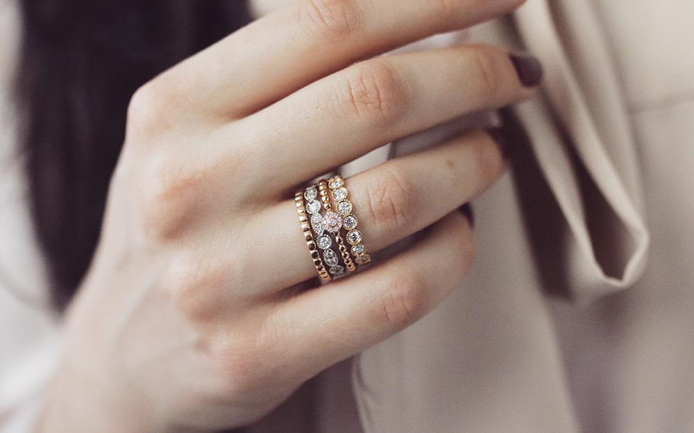 Mix and match several rings with style, using stackable rings