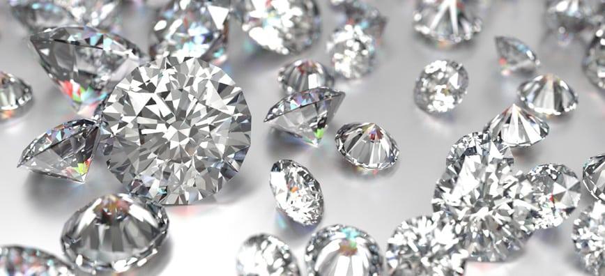 Kann ein Diamant beschädigt werden, und wie kann man seinen Diamantschmuck schützen?