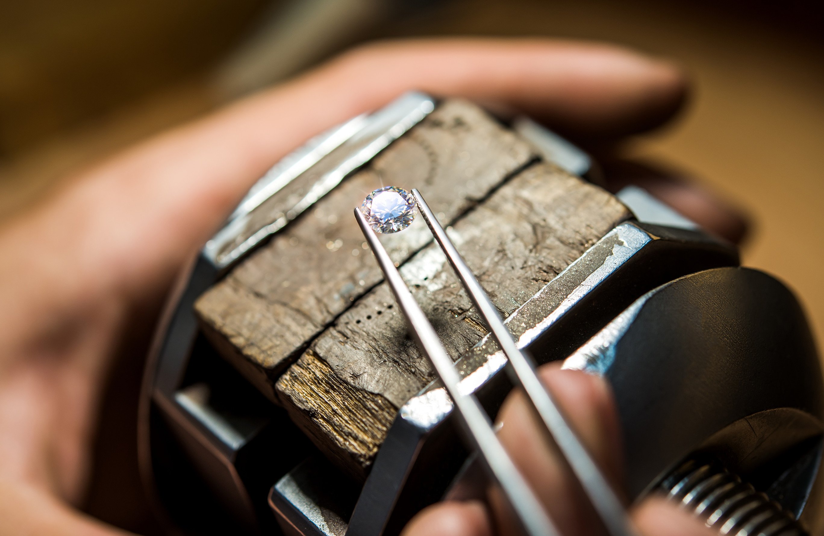 De Beers 戴比爾斯鑽石珠寶商具有什麼豐富多彩的歷史？
