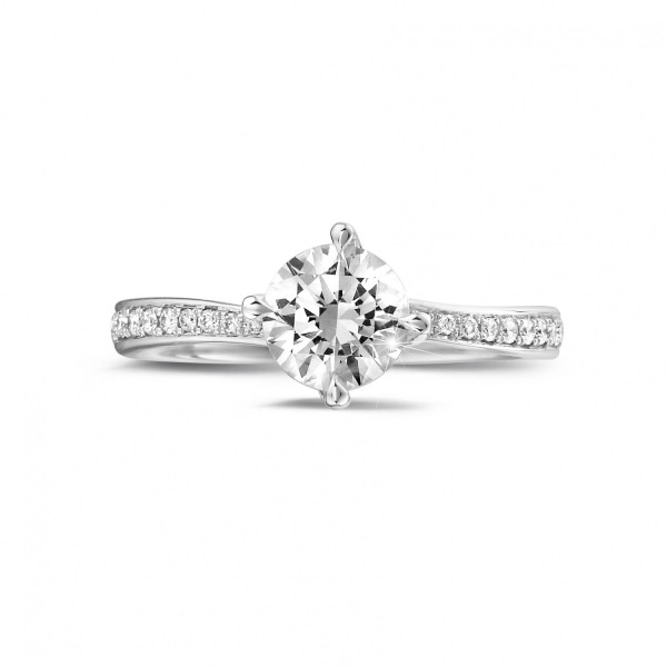 Anillo de compromiso solitario de BAUNAT