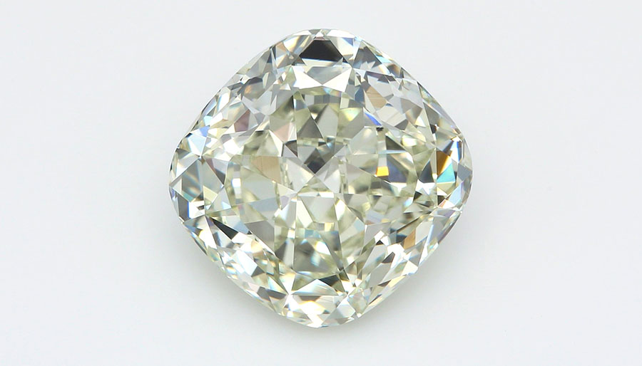 用钻石宣告求婚
