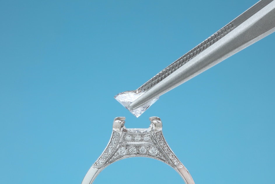 What is the difference between a natural diamond and a synthetic diamond?