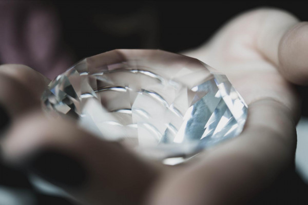 Réplica del Diamante Centenario de la colección de diamantes De Beers.