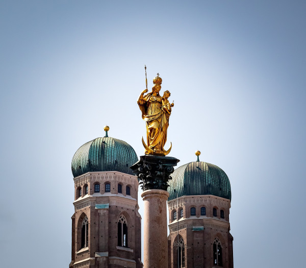 München - München, perfekt für den Einkauf von luxuriösem Schmuck bei einem gehobenen Juwelier