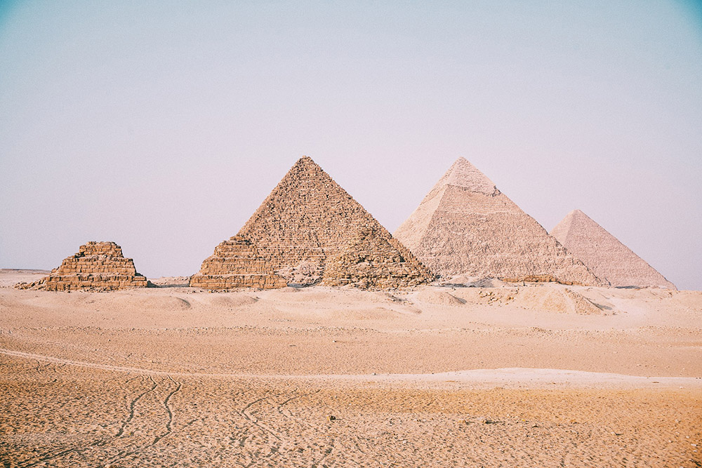 Pulsera y joyas de oro: La historia antigua de Egipto
