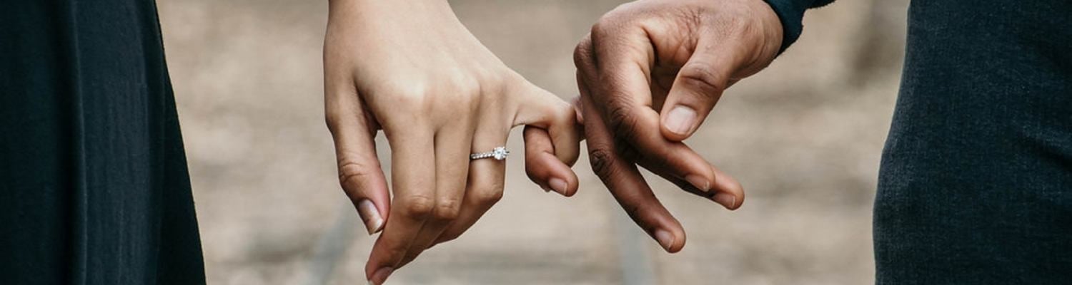 Welke vragen een man zich stelt bij het zoeken van een verlovingsring? 