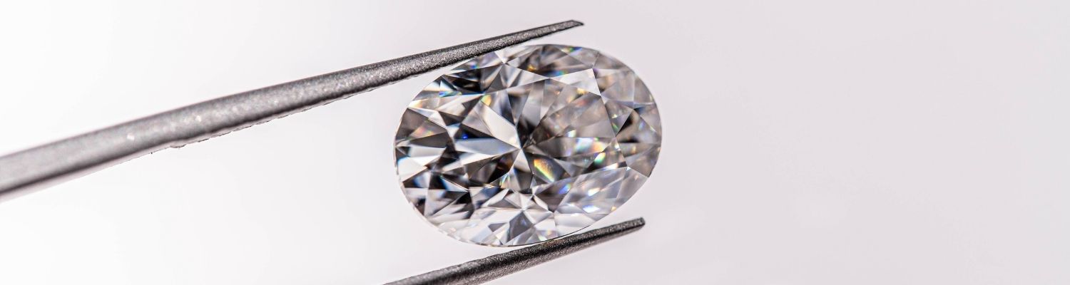Wieso sollte ich einen ovalen Diamanten kaufen?