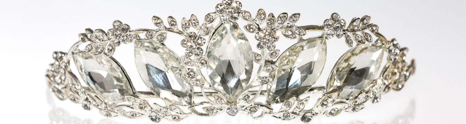 Buying diamonds for your hair? The tiara is back!