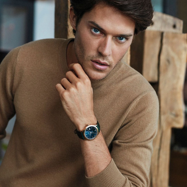 Swiss CollectionBAUNAT - The Swiss Collection is geared towards those who appreciate watchmaking know-how and expect a high standard of perfection. 