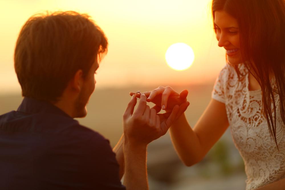 Acheter une bague de fiançailles : conseils et astuces d'expert