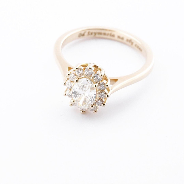 Anillo de compromiso de diamantes en oro amarillo BAUNAT - Anillo de compromiso de diamantes en oro amarillo de BAUNAT