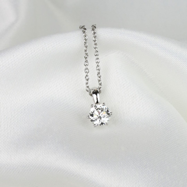 Diamond pendant