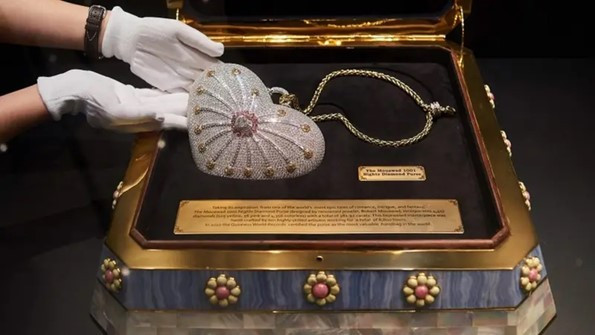 the 1001 nights diamond purse displayed in a safekeeping box due to its extraordinary vallue