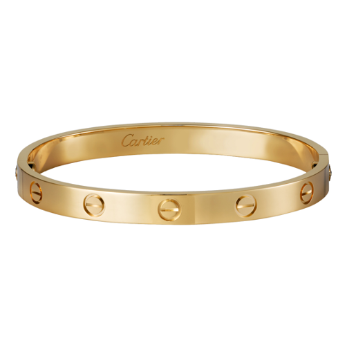 Meghan Markle's elegante Cartier Love-armband gemaakt van 18k geelgoud, als symbool voor eeuwige liefde geschonken door prins Harry.