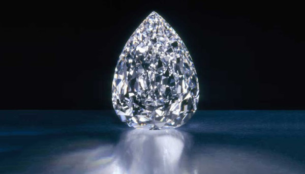 Le diamant Millennium Star en forme de poire, le plus gros jamais trouvé, faisant partie de la collection De Beers Millennium