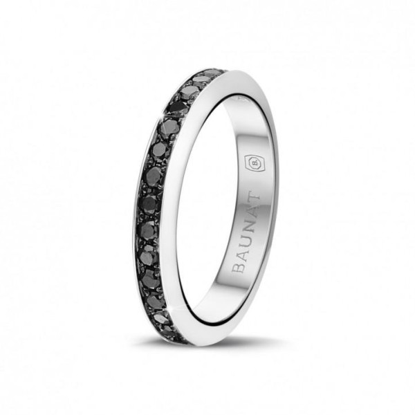 Foto di un anello eternity BAUNAT con diamante nero in oro bianco. 